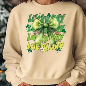 Retro Lucky St Patricks Day Png, Lucky png, Shamrock Png, Four Leaf Clover St Pattys day Png Design, Retro St Patrick&#39;s day png