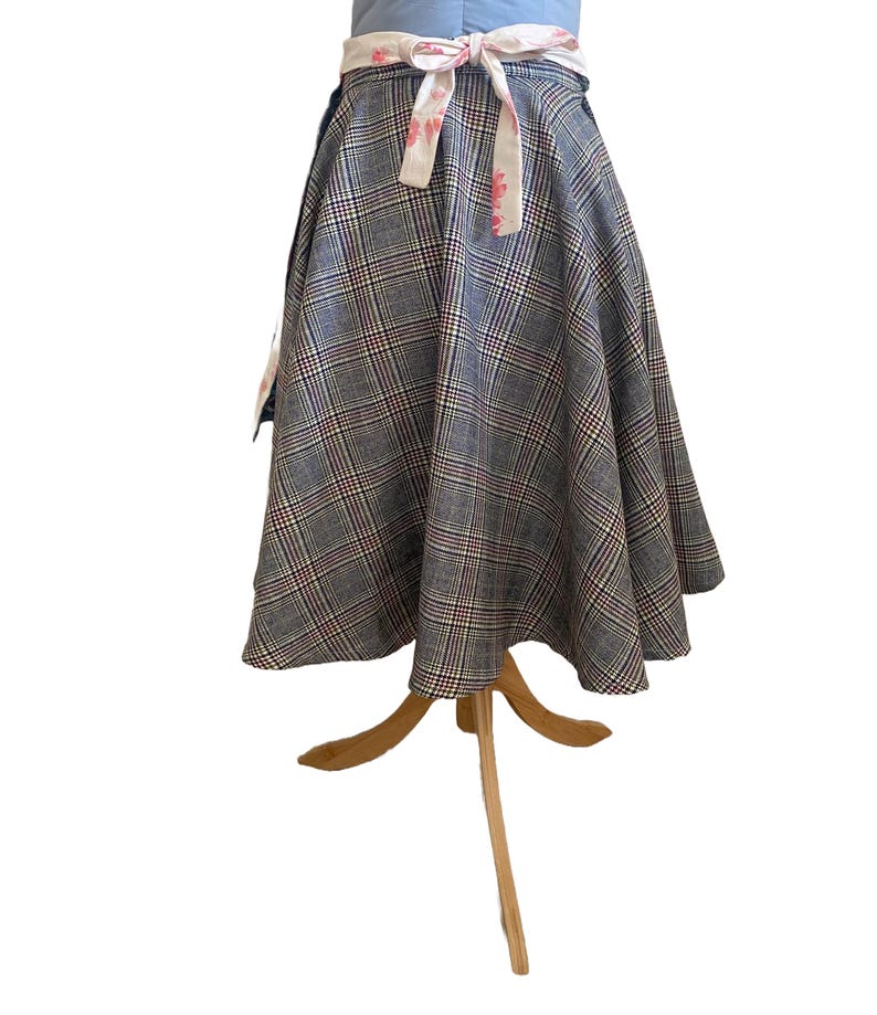 Marian Knee-Length Peasant Apron with Borders and Midi Full Circle Skirt, Back