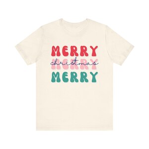 Frohe frohe frohe Weihnachten T-Shirt, Feiertags-T-Shirt, festliches Sweatshirt, Unisex Jersey, Weihnachtsbekleidung, Weihnachtsgeschenk
