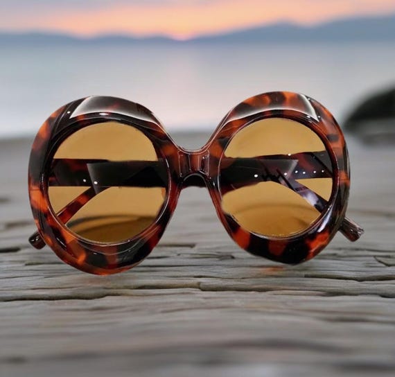 Personalized Oversized Brown Leopard Sunglasses With  display picture 1
