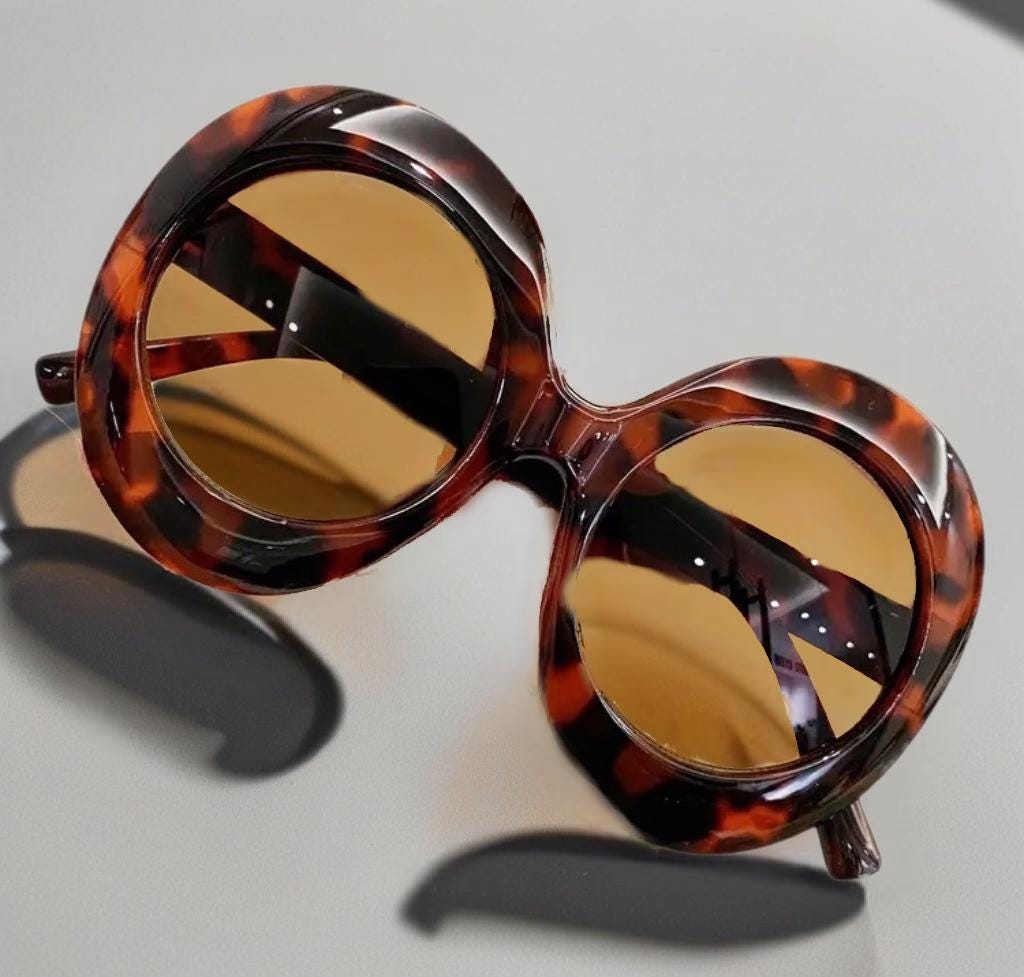 Brown Leopard Retro Round Oversized Sunglasses with Case Nwt Retro Leopard Round Sunglasses | GRISÉ NYC main image 2