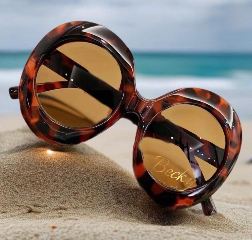 Curations tortoiseshell, brown sunglasses with animal print case Medium to Large Sunglasses Case in chic Leopard Animal Print  main image 3