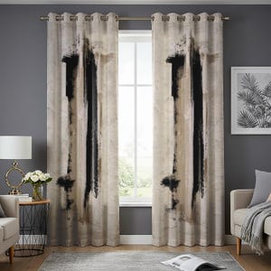 Abstrakte Pinselstrichvorhänge, moderne beige und schwarze künstlerische Fensterpaneele, neutrale minimalistische Fensterdekorationen