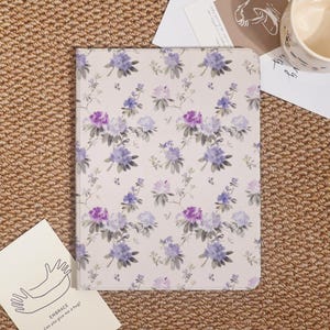 Purple Flowers Simple Custom iPad Case For iPad Pro 2024/2022/2021,iPad Air 7-11 2025 Cover,iPad 6/7/8,iPad Mini Case With Pencil Holder
