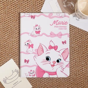 Étui pour iPad rose Marie Cat pour iPad Pro 2024/2022/2021, nouvelle housse pour iPad Air 7-11"/13" 2025, étui pour iPad 6/7/8ème, étui pour iPad mini avec porte-crayon