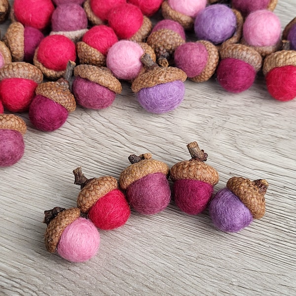 Felted wool acorns. Mix of pink and purple colors. Acorn ornaments, home decor, natural Christmas ornaments, rustic wedding decor