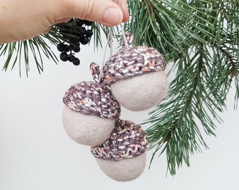 Felted acorns decor. Chunky felted wool acorns, Christmas tree decor, acorn garlands, winter wreath decor, beige acorns, farmhouse tree