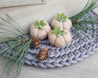 Wool pumpkins. Thanksgiving decor, Farmhouse decor, Halloween decor, Country living, fall home decor, fall wreath decor, felt pumpkin decor