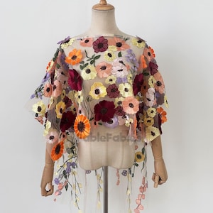 Xale de casamento com flores bordadas: Capelete de noiva em tule champanhe