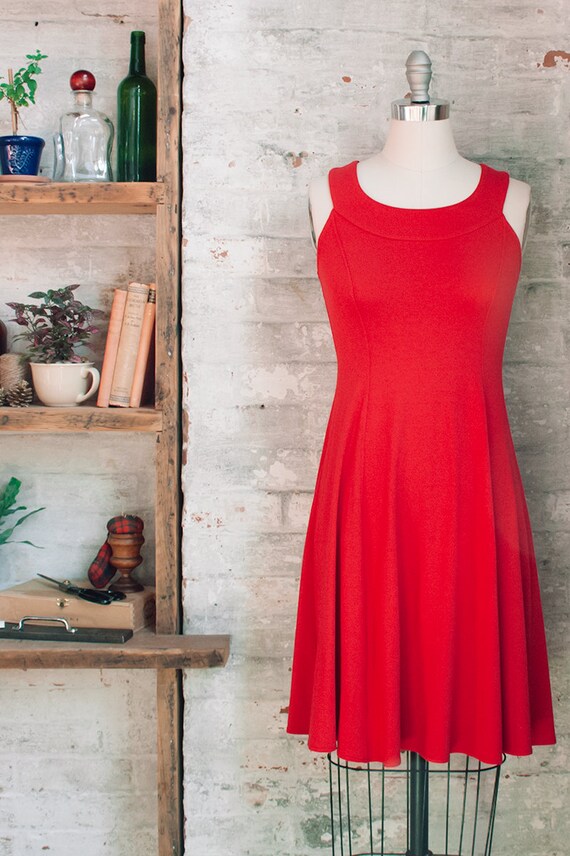 Cleopatra Racerback vestido acampanado vestido rojo vestido | Etsy México