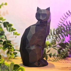 Low Poly Sitting Cat Set of 2 Sculptures – Modern Geometric Cat Décor for Home or Office, Minimalist Animal Art, 3D Printed Statue