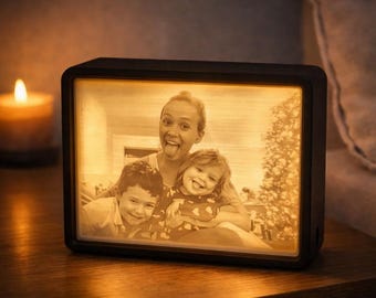Custom LED Lithophane Photo Lamp: 3D Printed Keepsake Memory Light Box