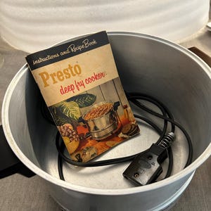 Vintage Presto Automatic Electric Deep Fry Cooker 1955