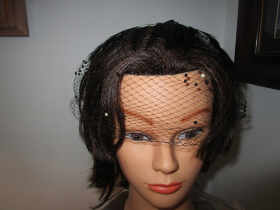 Vintage 1950's Women's Fascinator Hat with Feathe… - image 7