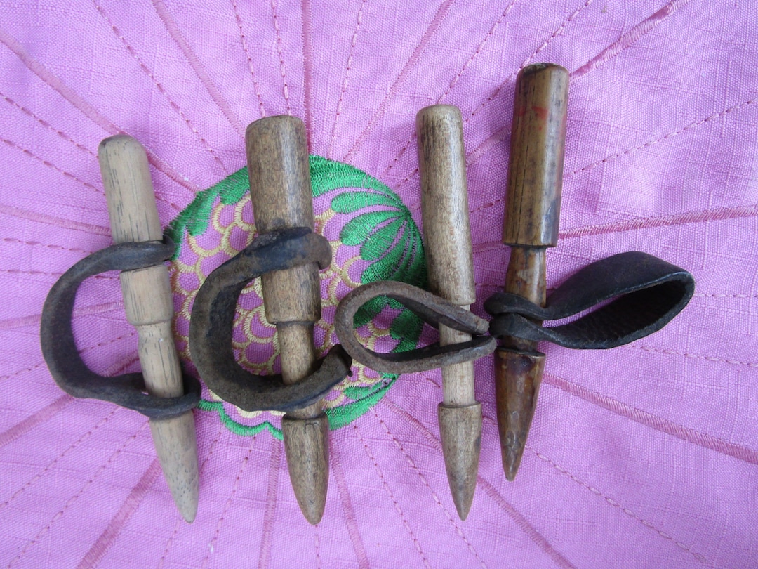 Antique Traditional Corn Husking Peg With Original Leather Loop for