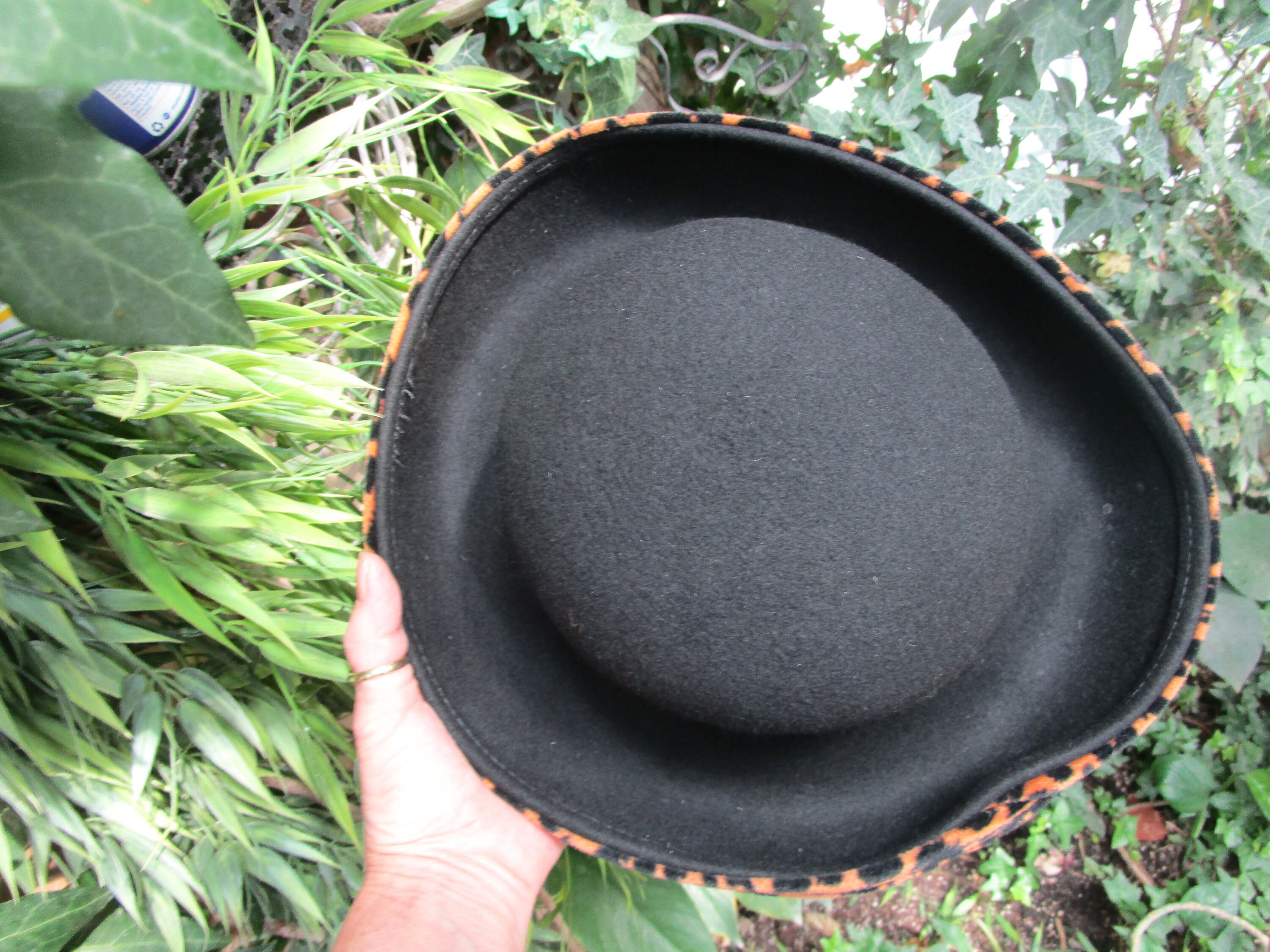 Black Hat with Leopard Print Trim with vintage adornment Amazon.com: Hexonomy Black Santa Hat - Gray Snow Leopard  main image 3