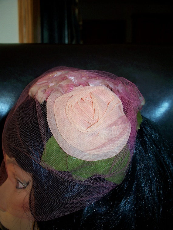 Women's  Pink Floral with Netting  Vintage Hat - … - image 3