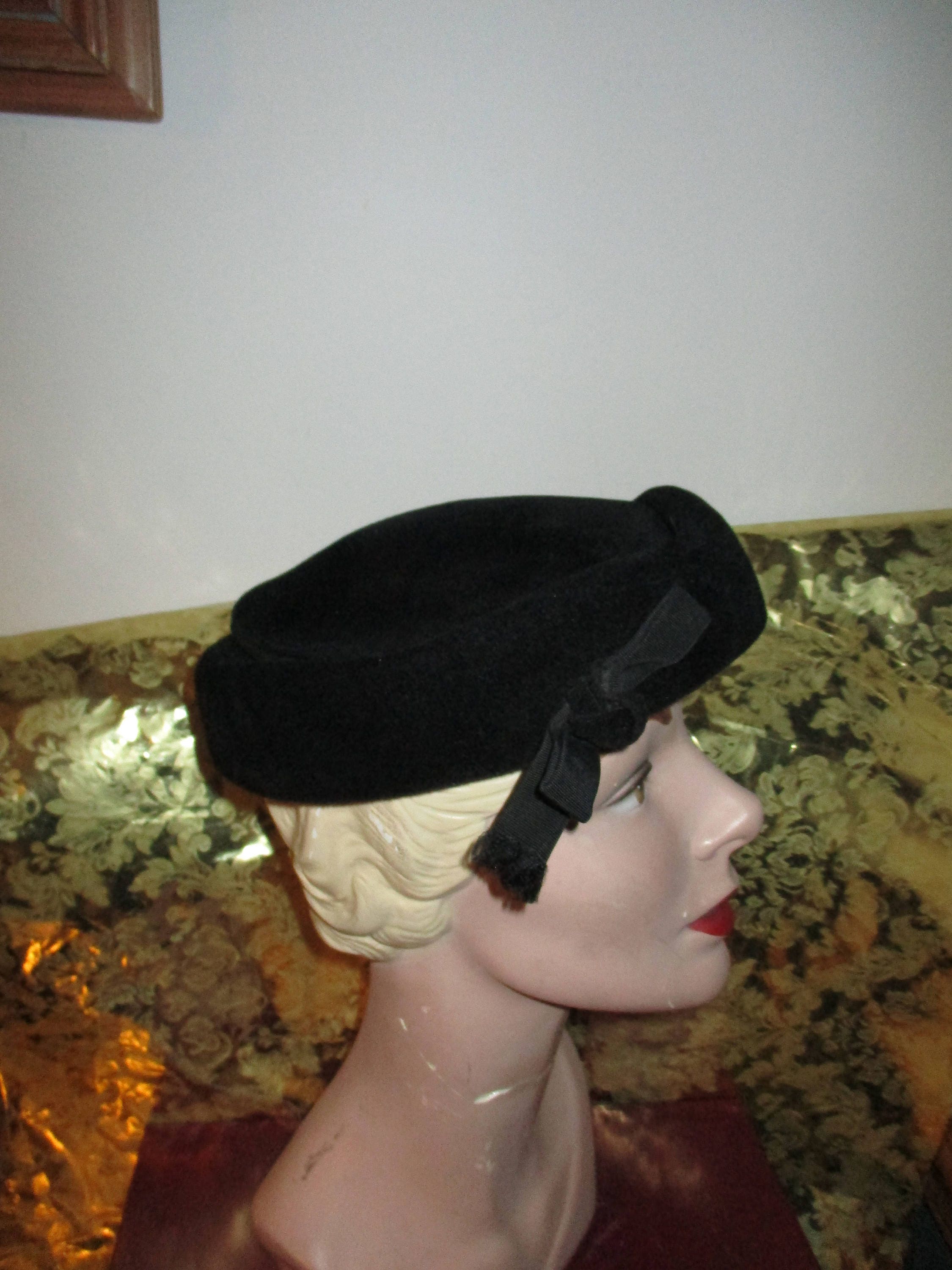 Voguemont Black Hat, Satin Band, Peachbloom Velour Merrimac Body, Imported Fur Peachbloom Velour Merrimac Body Imported Fur Hat Womens M  main image 4