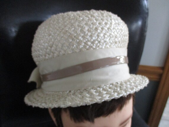 Women's  Cloche Bucket Vintage Hat - image 4