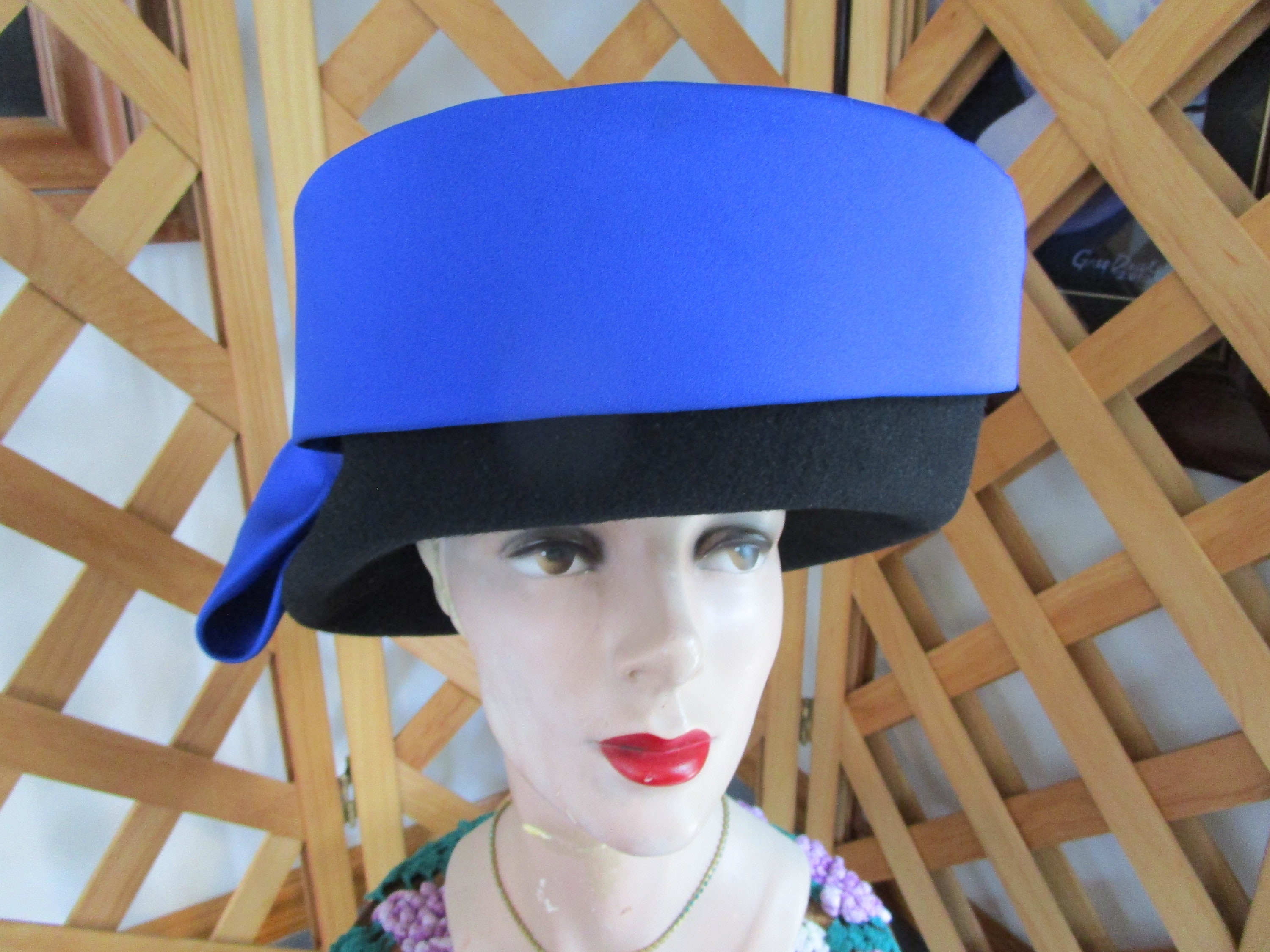 Jezebel hat Misa Harada Hats | JEZEBEL | Headpiece decorated with  main image 4