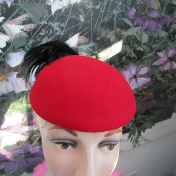 Liz Claiborne  Red Pillbox  Black Feather Womens Hat