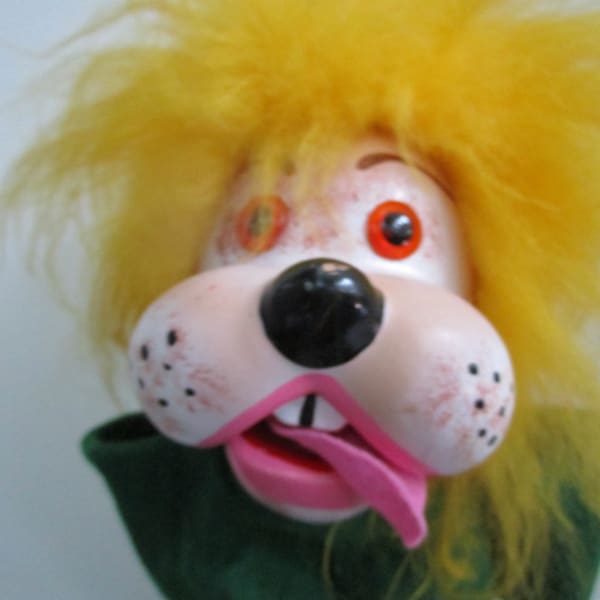 Dog or Lion Pelham Puppet Ventriloquist Rod/Cloth 26" Tall