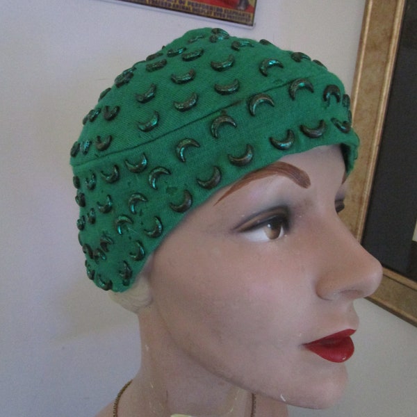 Vintage Green Beaded Flapper Style Cloche  Women's Hat