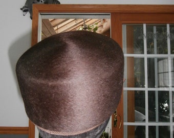 Vintage Mr. John Classic 100% Wool New York & Paris Hat - Etsy display picture 1