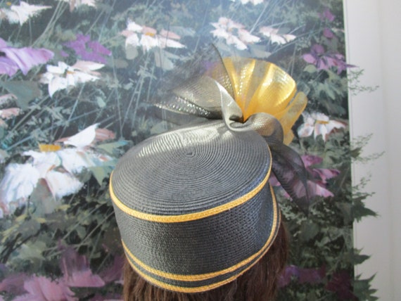 Classic Vintage Hat 1980’s Black & Gold with  Tul… - image 6