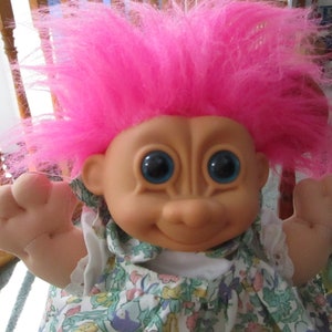 Russ Berrie Troll Doll 12&quot; Soft Stuffed Original 2318 Floral Dress Pink Hair