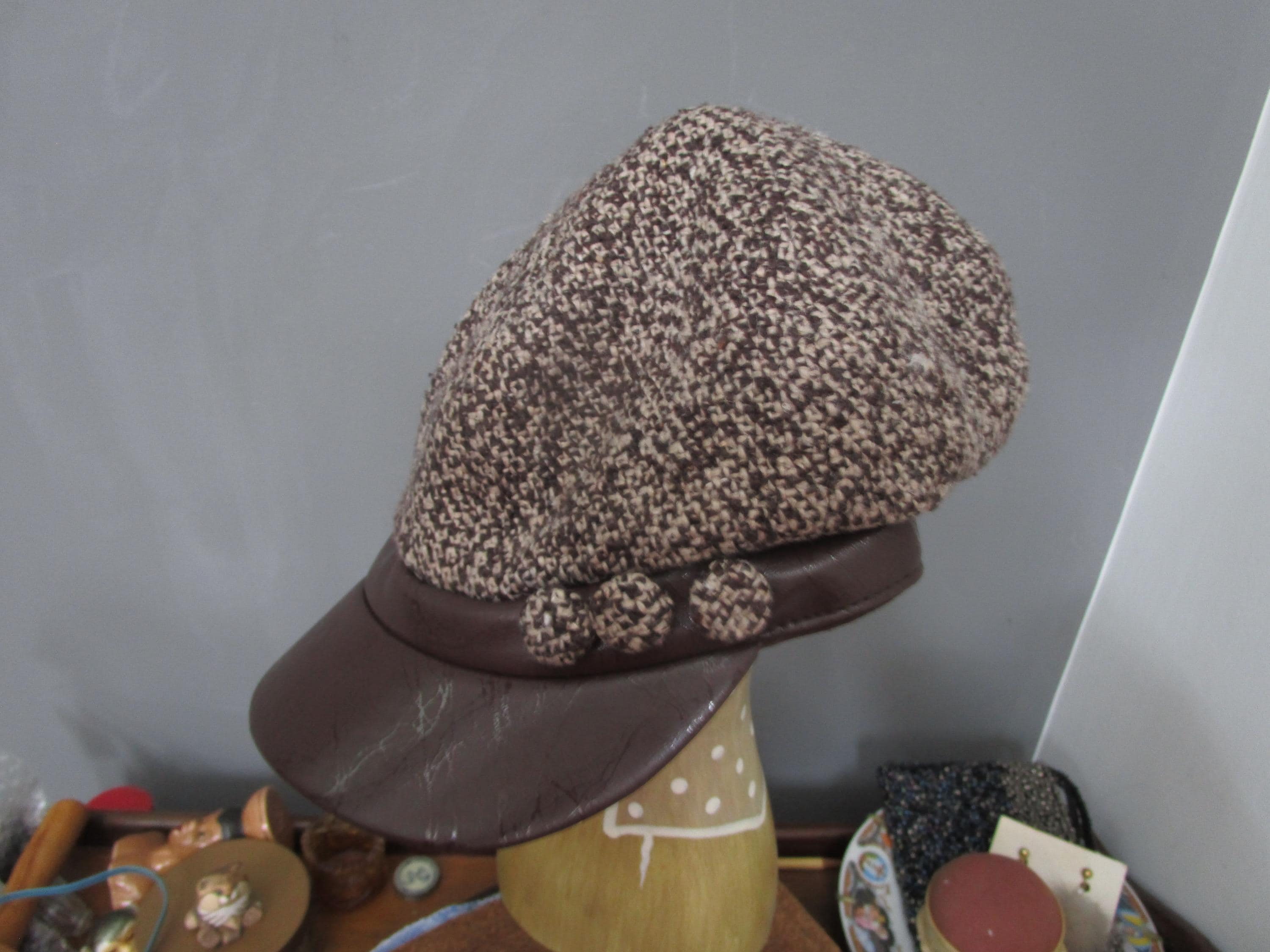 Swan Hat New York - Etsy display picture 2