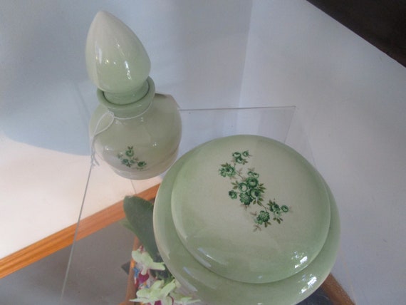 Two  Piece Green Floral  Ceramic Vanity Set - image 2