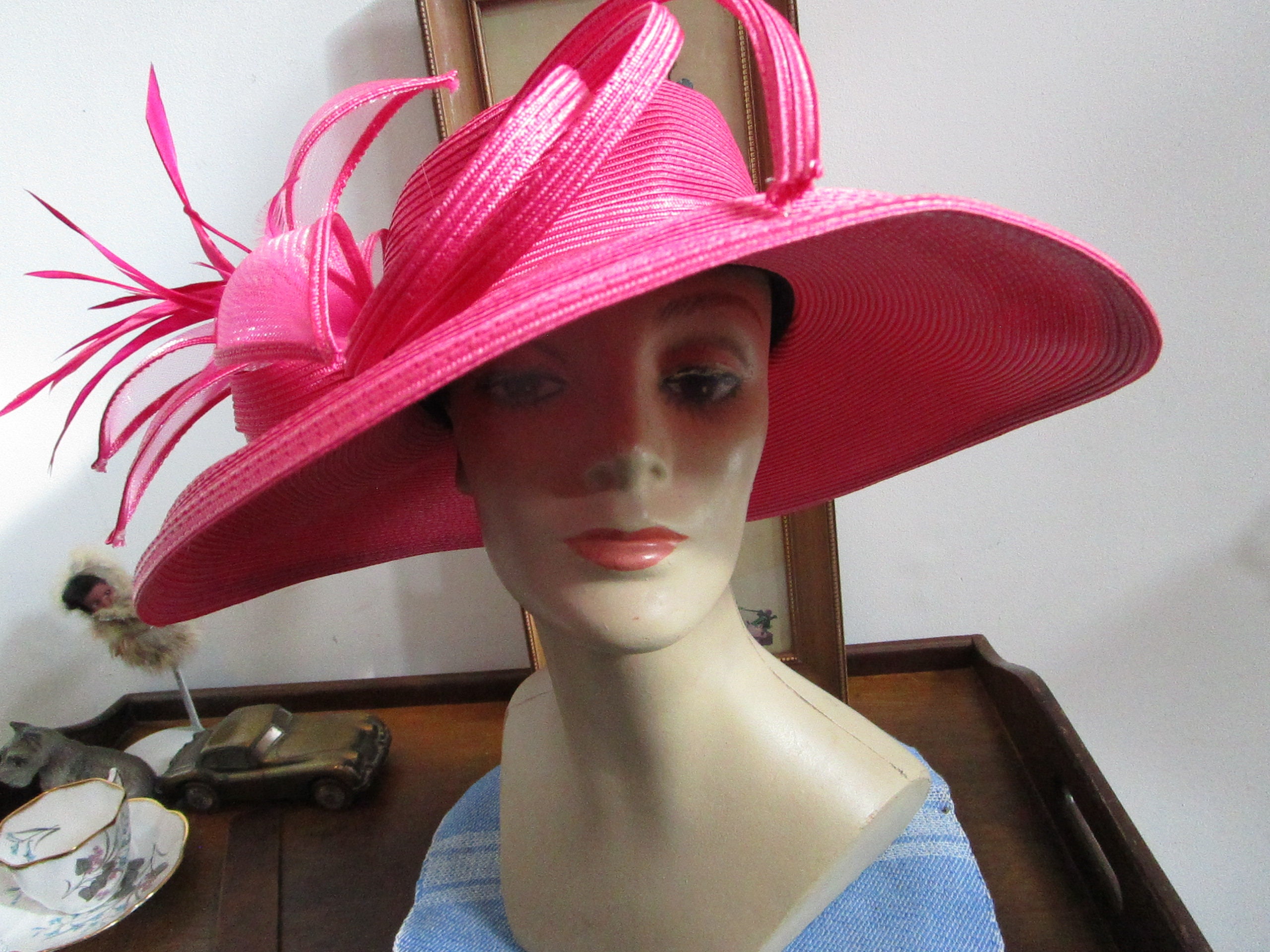 Fine Millinery Collection by August Accessories Hot Pink Bow  display picture 2