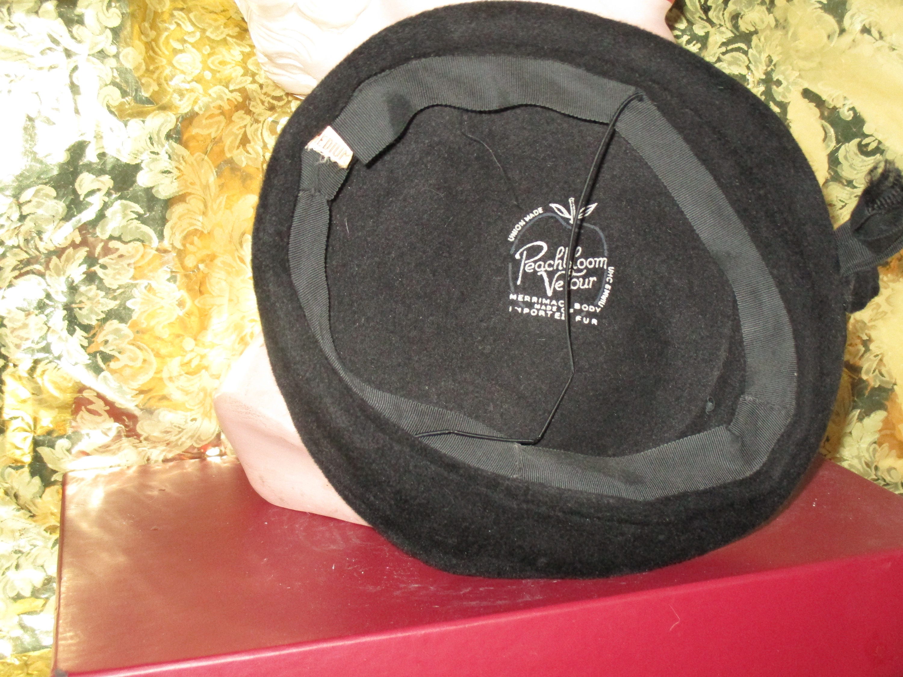 UNION MADE Black Peachbloom Velour Merrimac Imorted Fur  display picture 2
