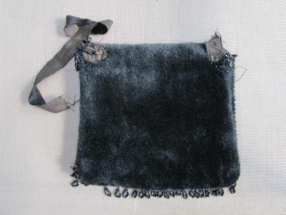 Antique Jet Black Mohair Handmade Beaded Handbag.… - image 7