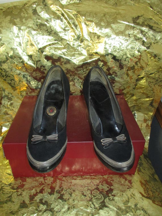 Antique Red Cross Shoes Women's Shoes