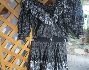 Vintage Square Up Fashions Black & White  Lace Square Dance Outfit Top Skirt