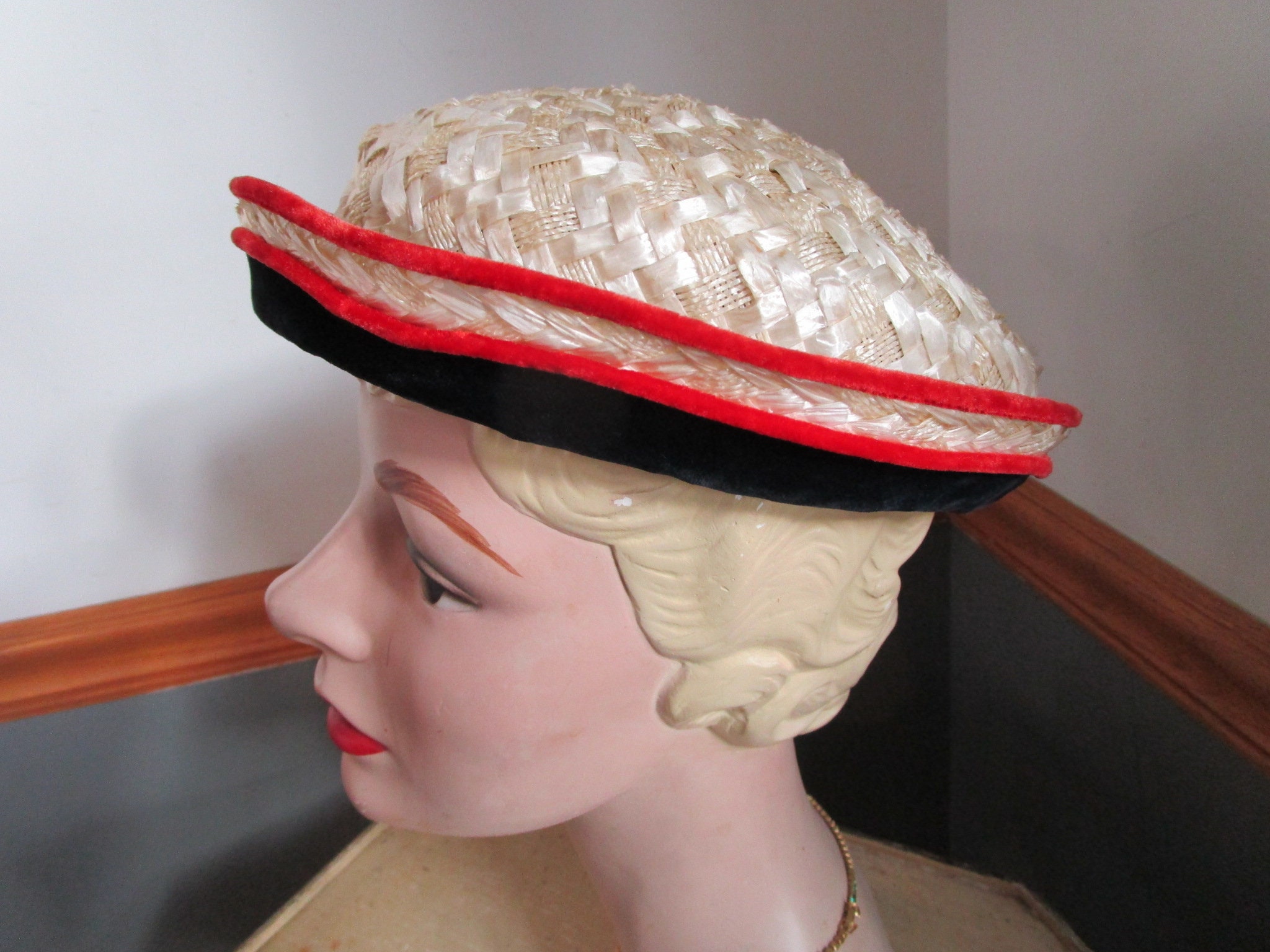 Agnes Original Inc. California Red Blue & Straw Hat True  display picture 2