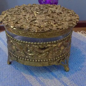 Antique Filigree Round Footed Jewelry Casket Trinket Holder Gift Keepsake