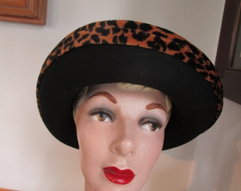Vintage Roberta Bernay\'s pill box hat black woven ribbon button b341eb84-0797-4322-ba55-  main image 4