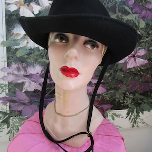 Astre Hat - Etsy display picture 2