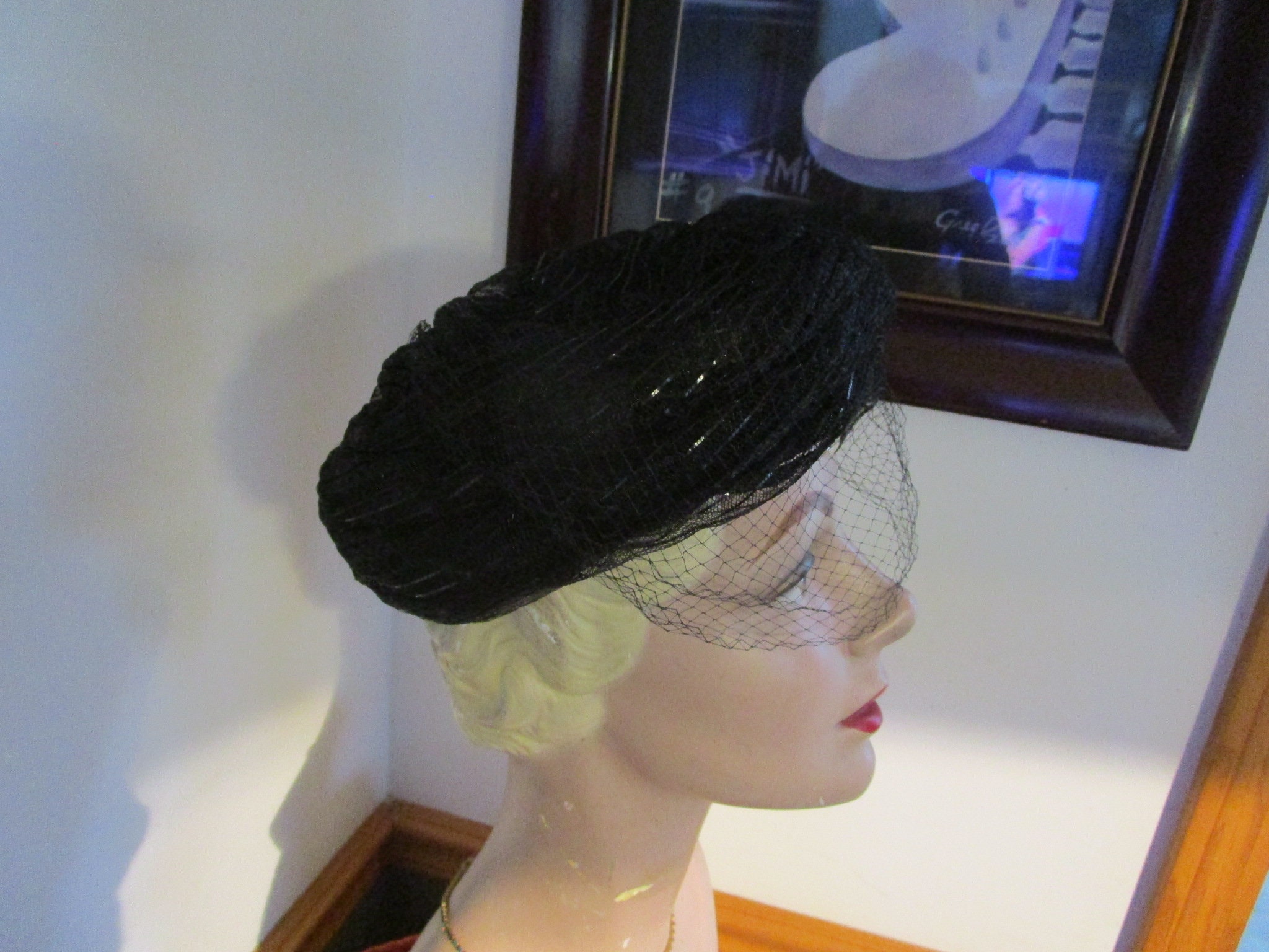 Vintage Black Net Hat, Union Made Union Made Vintage Black Weaved With Netting Women main image 2