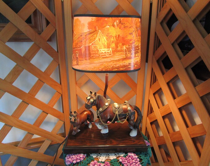 Working 1970's Clydesdale Horse Table Lamp With Country Shade Gilbert