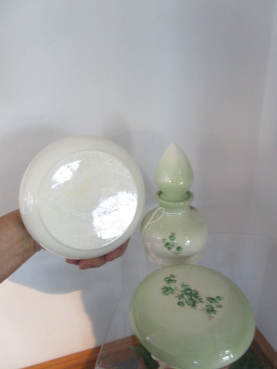 Two  Piece Green Floral  Ceramic Vanity Set - image 8