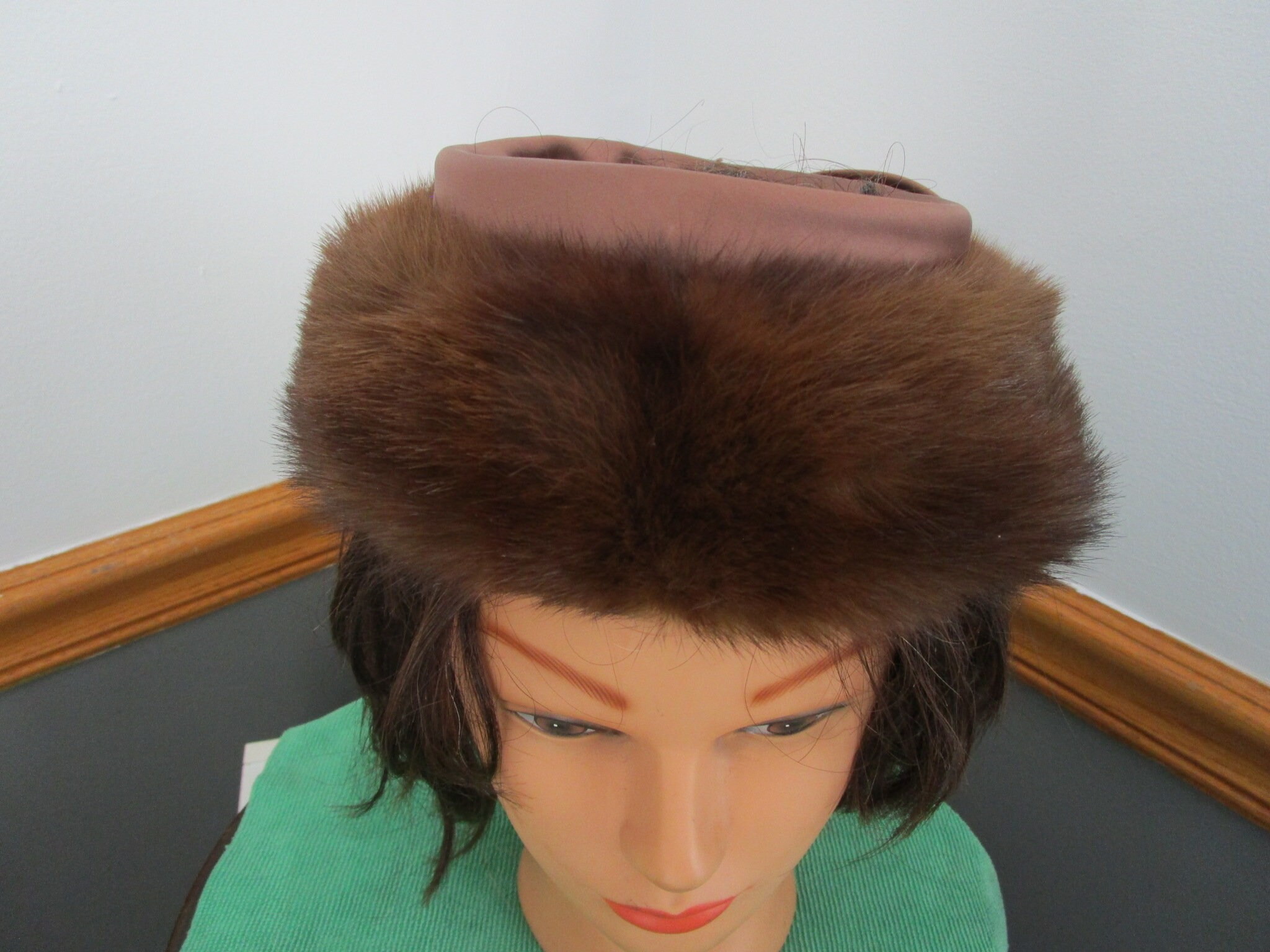Vintage 50s 60s Real Fur Headband Brown Mink Style Winter Halo Hat Beautiful Vintage 1950s era Mitzi Lorenz real fur hat. Size  main image 2