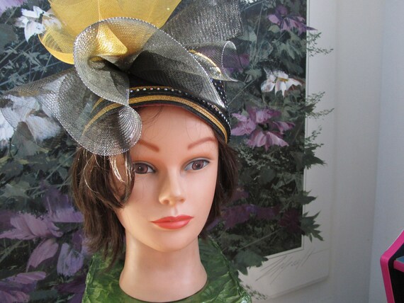 Classic Vintage Hat 1980’s Black & Gold with  Tul… - image 7