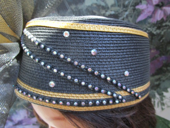 Classic Vintage Hat 1980’s Black & Gold with  Tul… - image 3