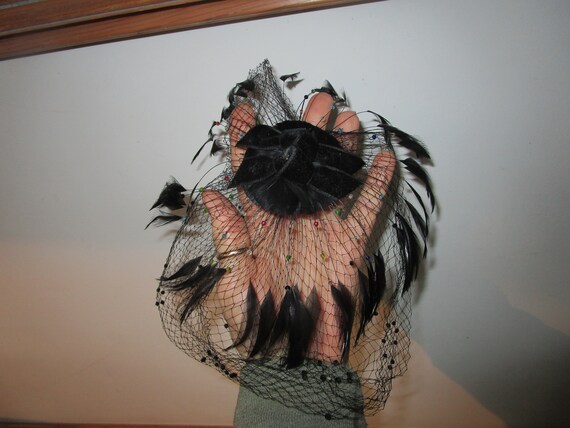 Vintage 1950's Women's Fascinator Hat with Feathe… - image 8