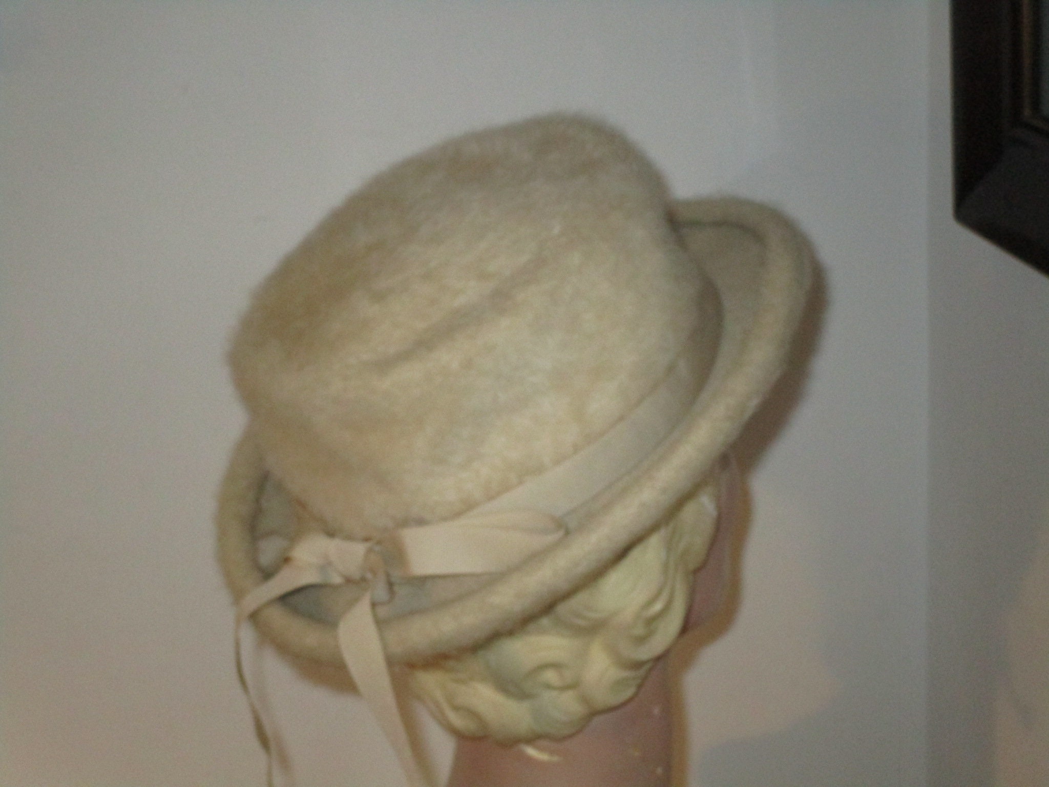 Lazarus vintage cream hat 1930s Vintage Style Hat in Cream Fleece | The Alice Cloche  main image 2