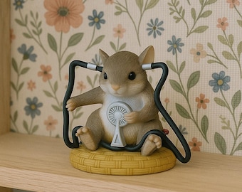 Charming Tails &quot;Listen To Your Heart&quot; Figurine #89/152 - With Box